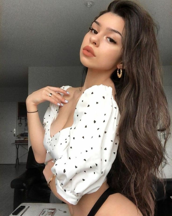 Bayındır Eve Gelen Escort Bayan Deryan